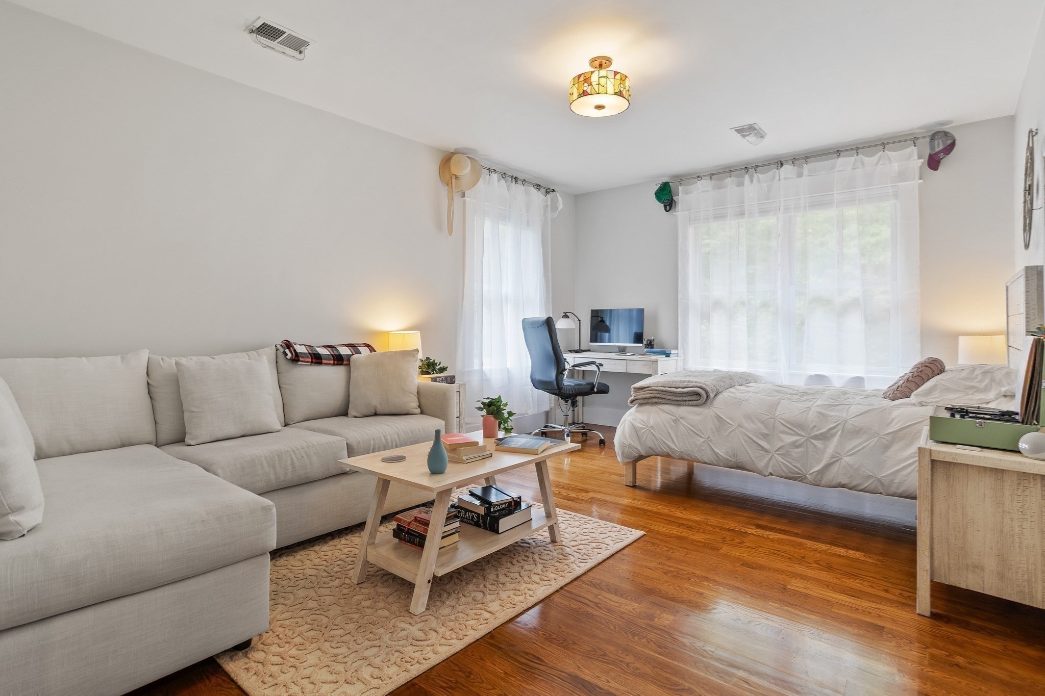 5 Walnut Street Property Photo 11