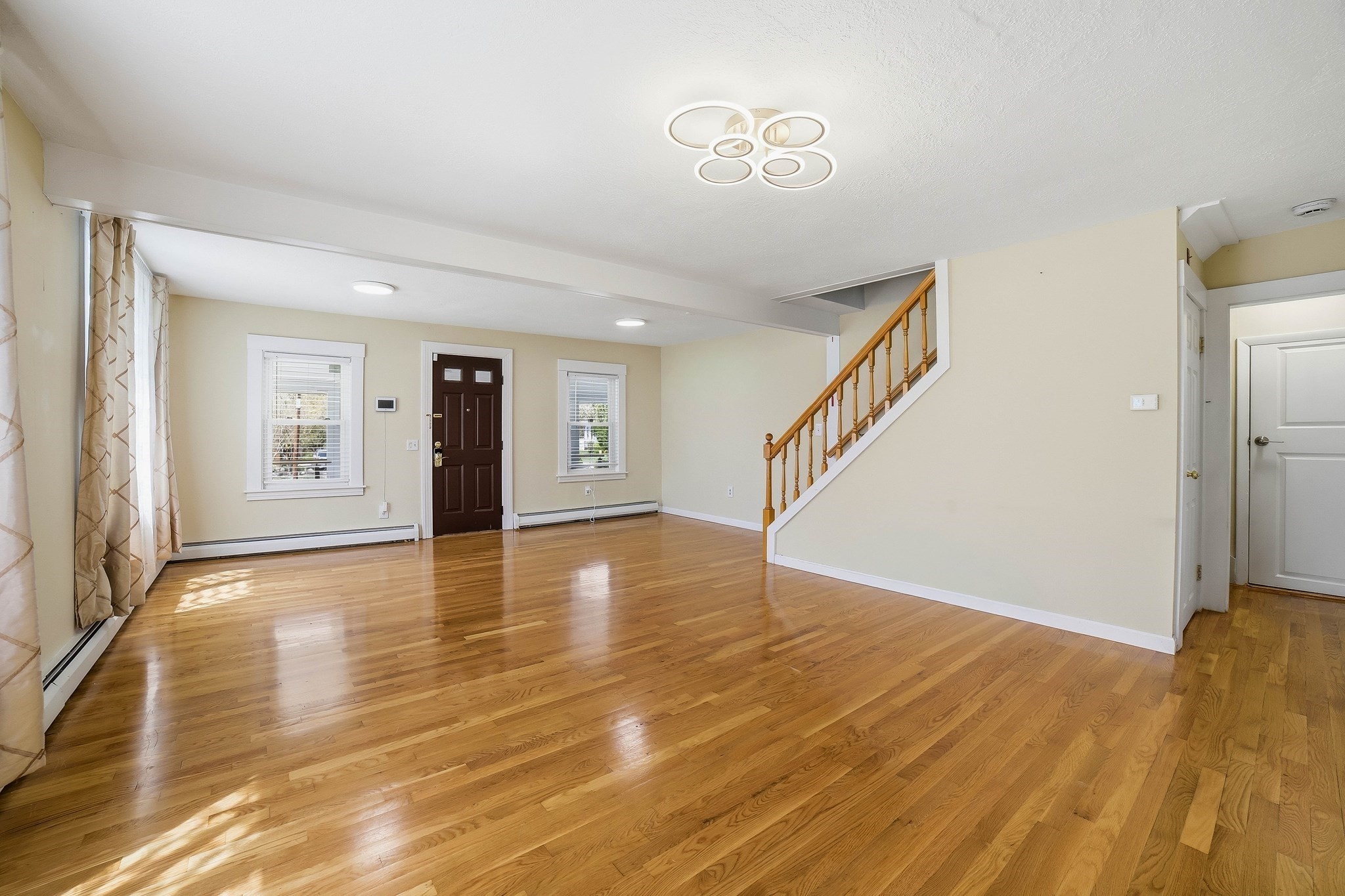 11 Hampton St Property Photo 4