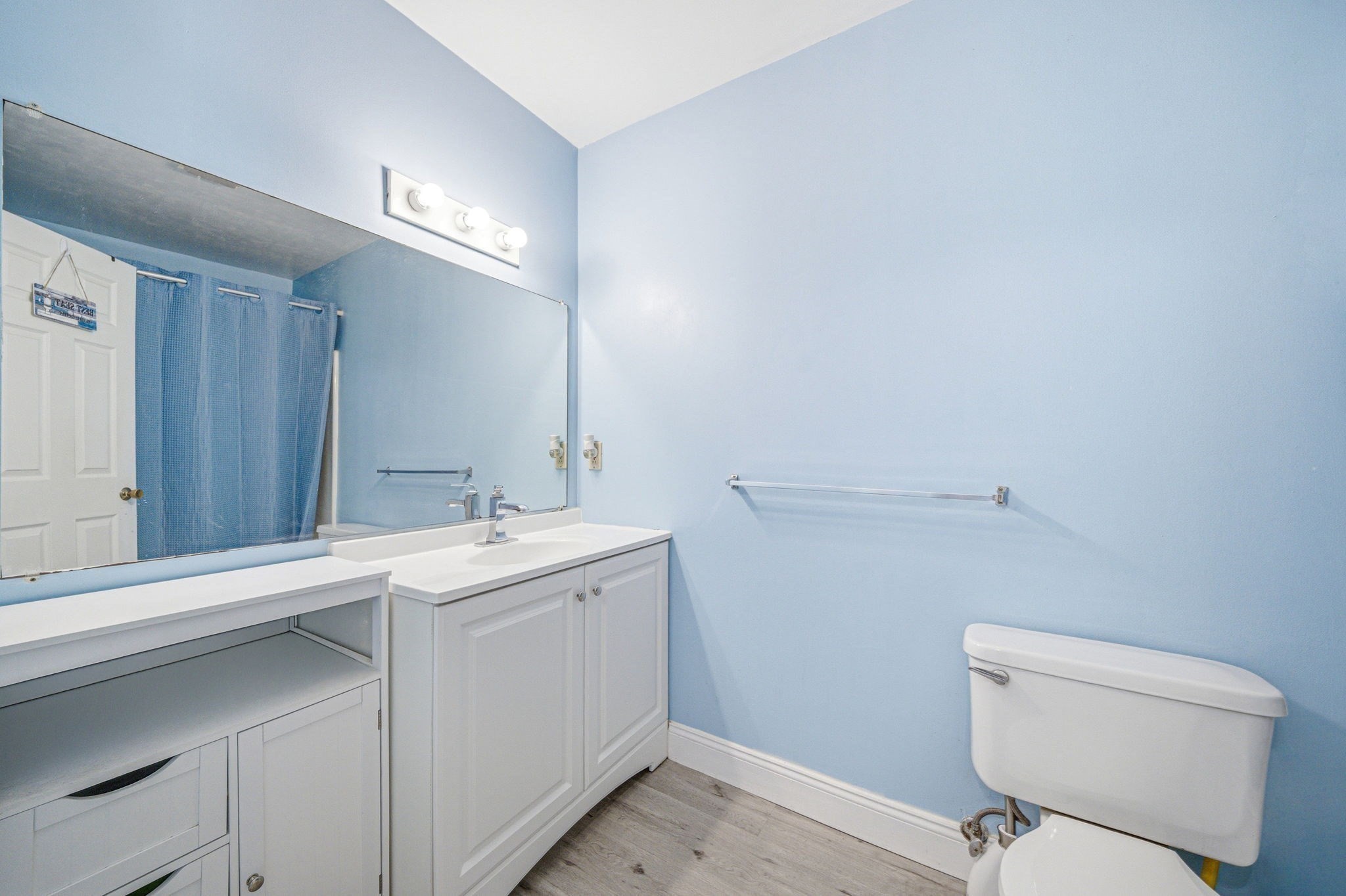 90 Sea # 107 Property Photo 23