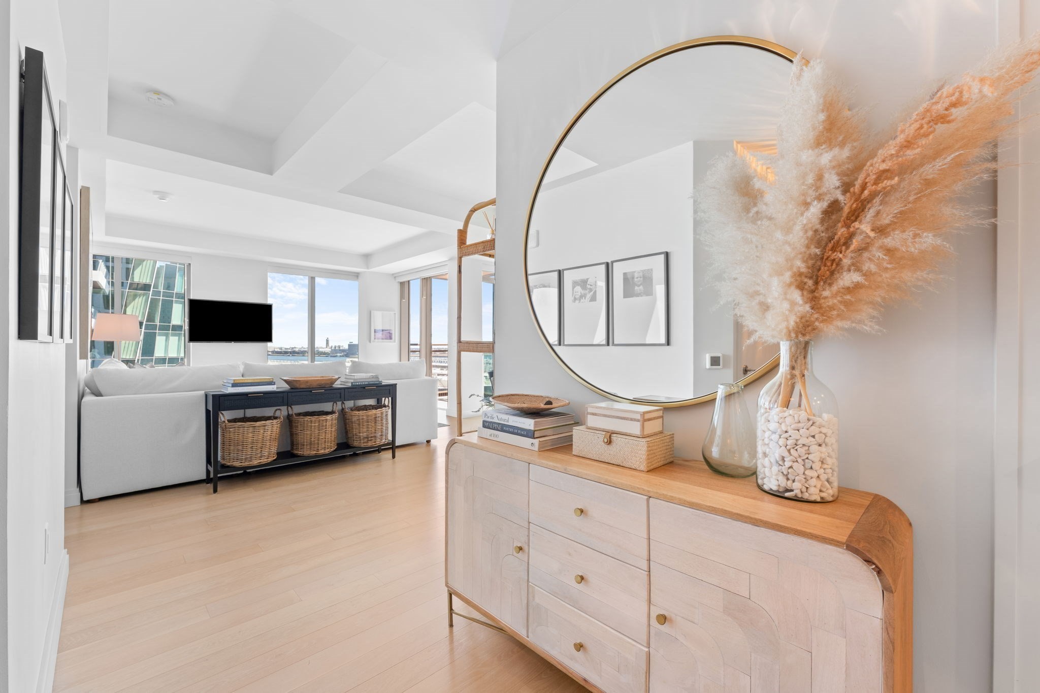 133 Seaport Blvd # 1022 Property Photo 1