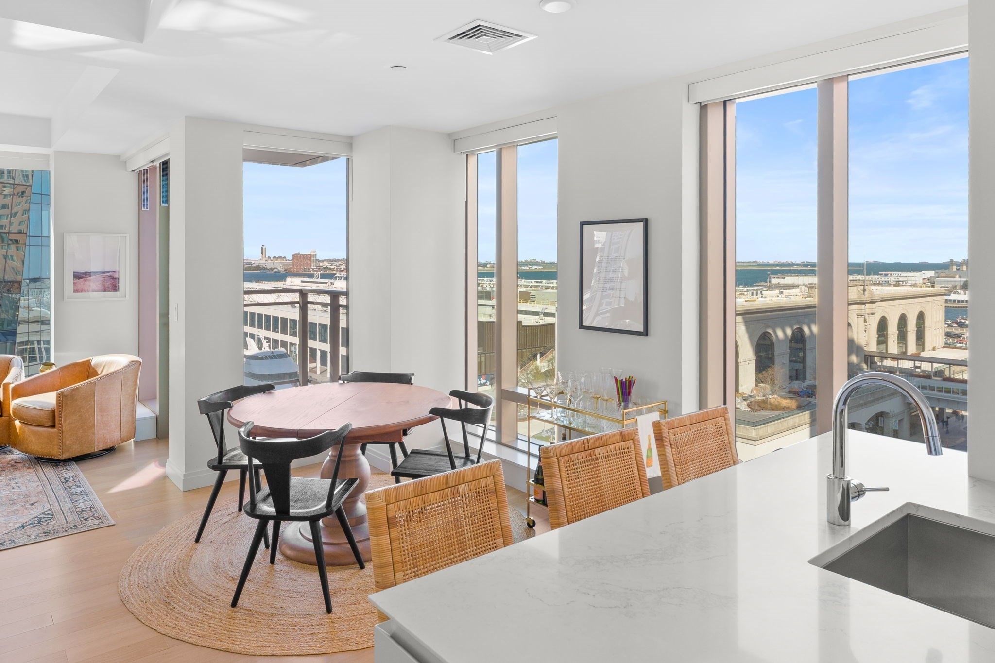 133 Seaport Blvd # 1022 Property Photo 16