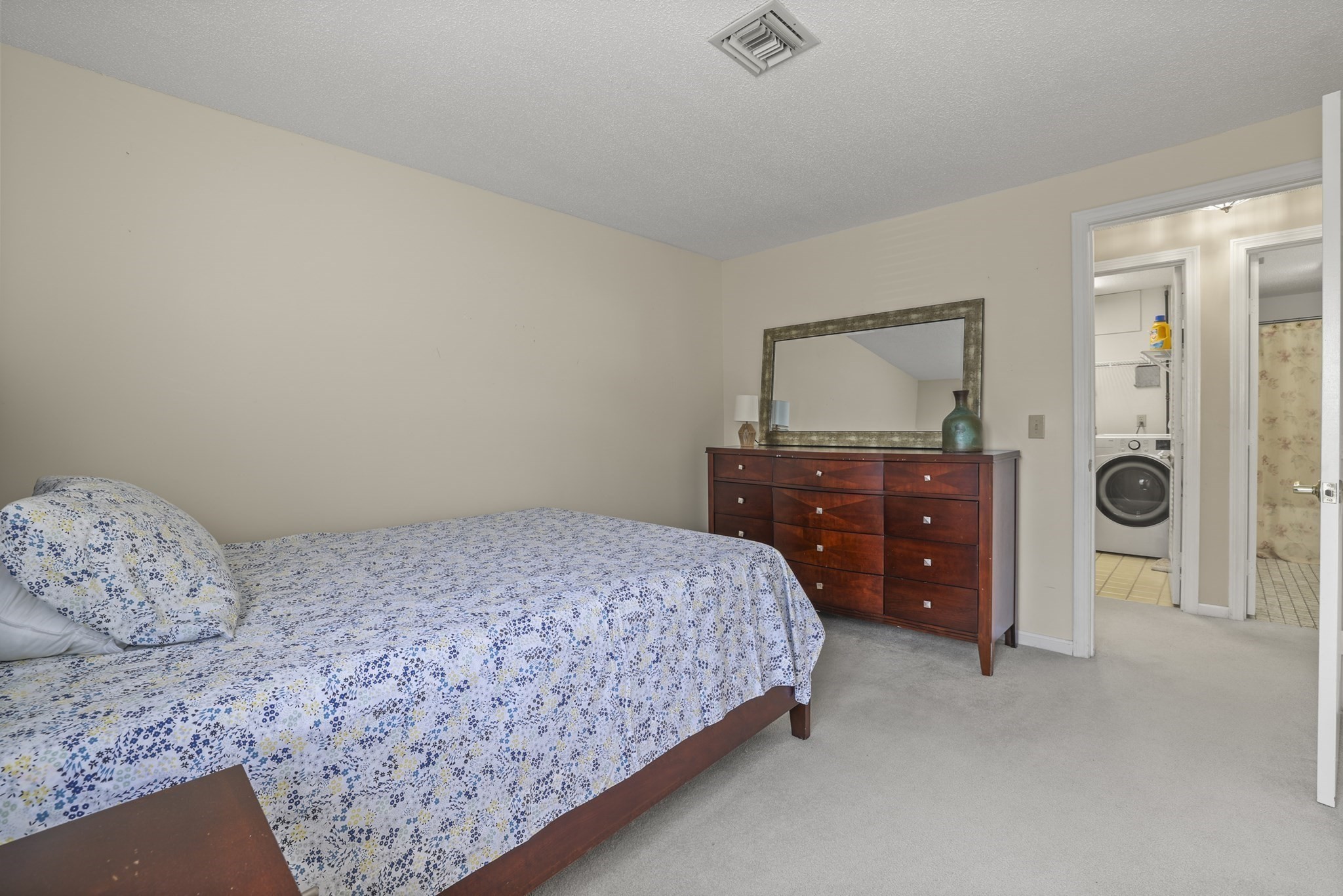 4234 North Main St # 208 Property Photo 14