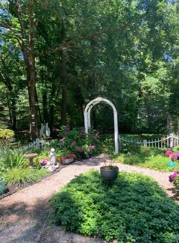 110 Country Rd Property Photo 29