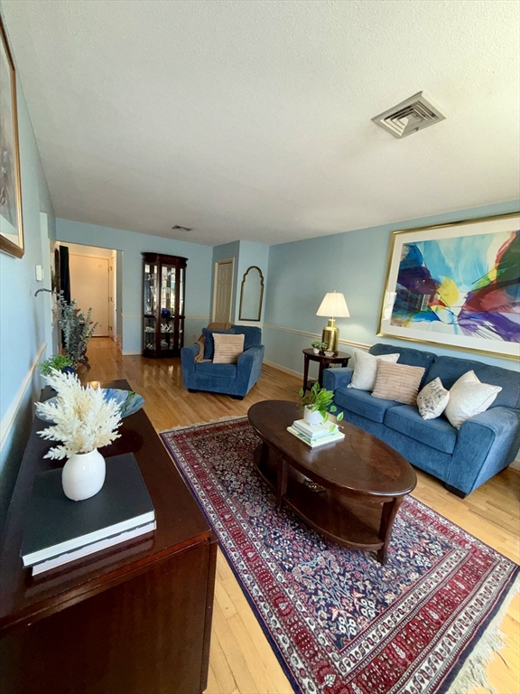 21 Amity Place # 21 Property Photo 6
