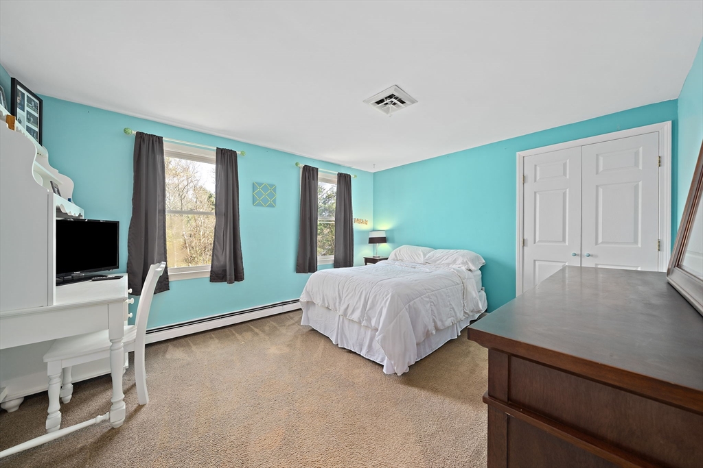 121 Hampstead Way Property Photo 22