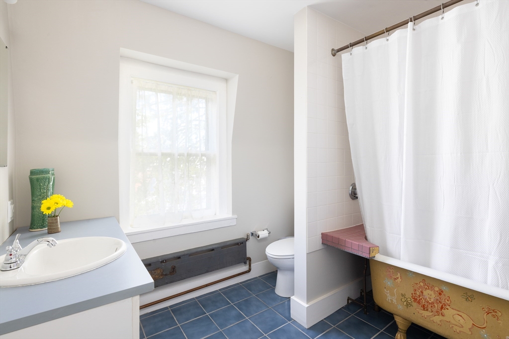 135 Langley Rd Property Photo 18