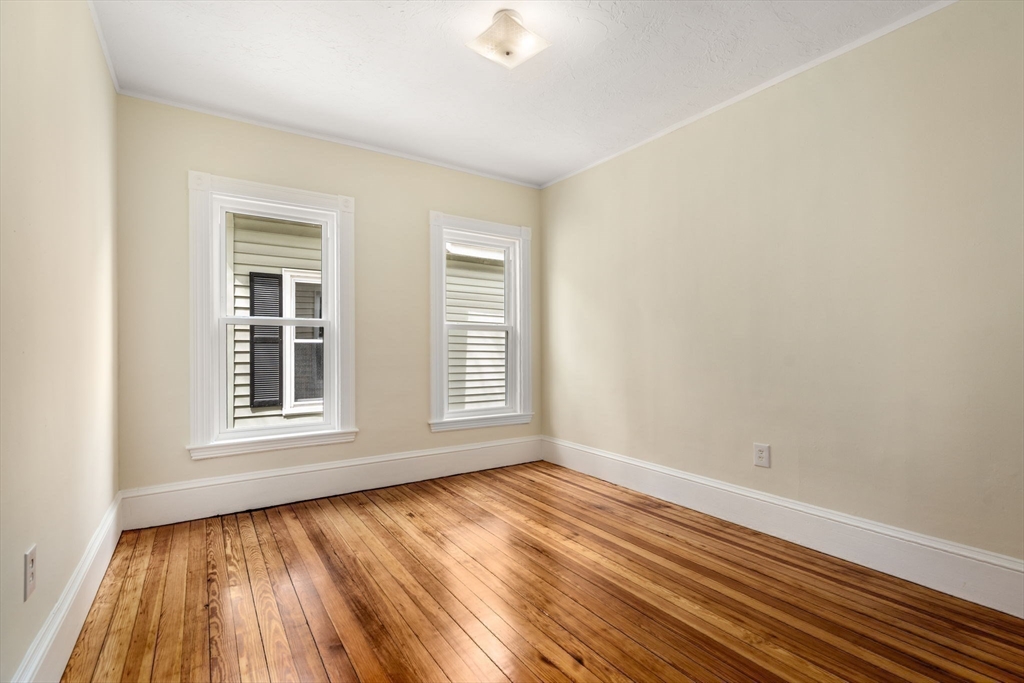 10 Royal St Property Photo 13
