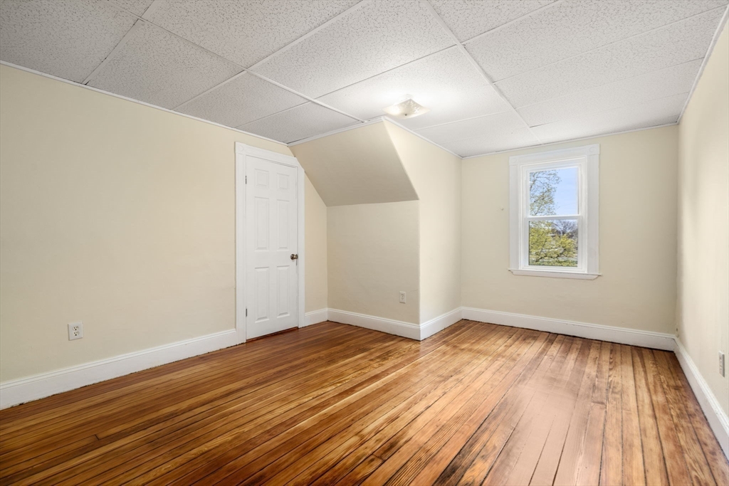 10 Royal St Property Photo 16