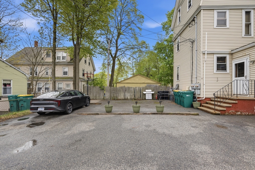 6 Richmond Park Property Photo 4