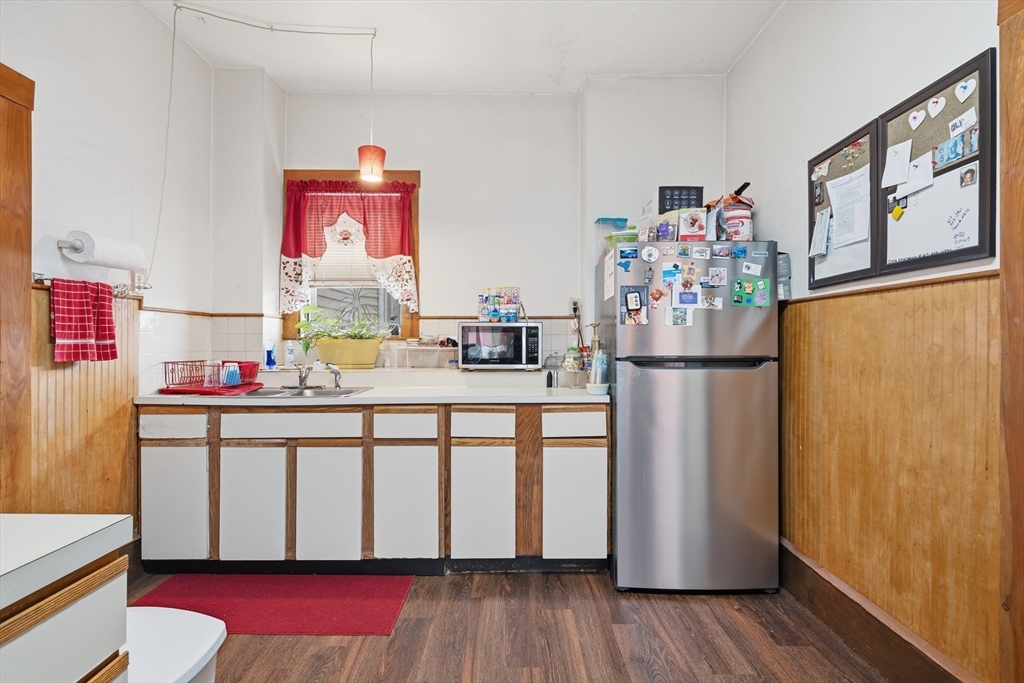 6 Richmond Park Property Photo 14