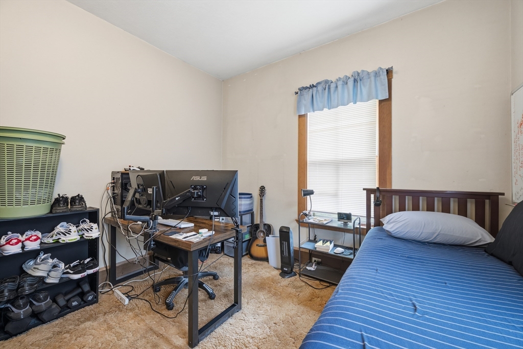 6 Richmond Park Property Photo 19