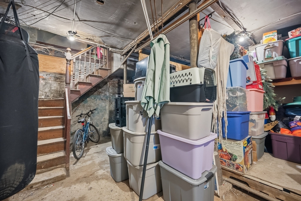 6 Richmond Park Property Photo 35