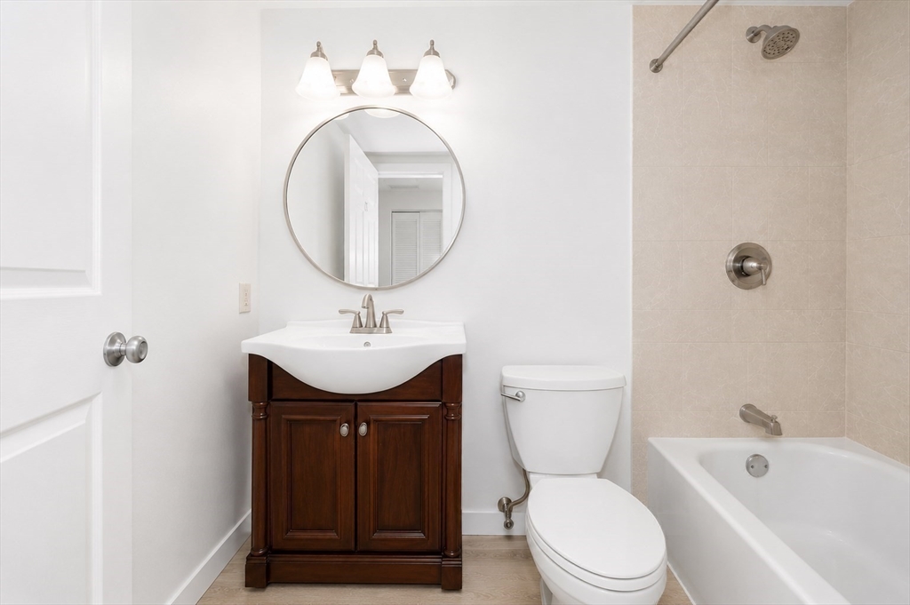 49 Melrose St # 4b Property Photo 13