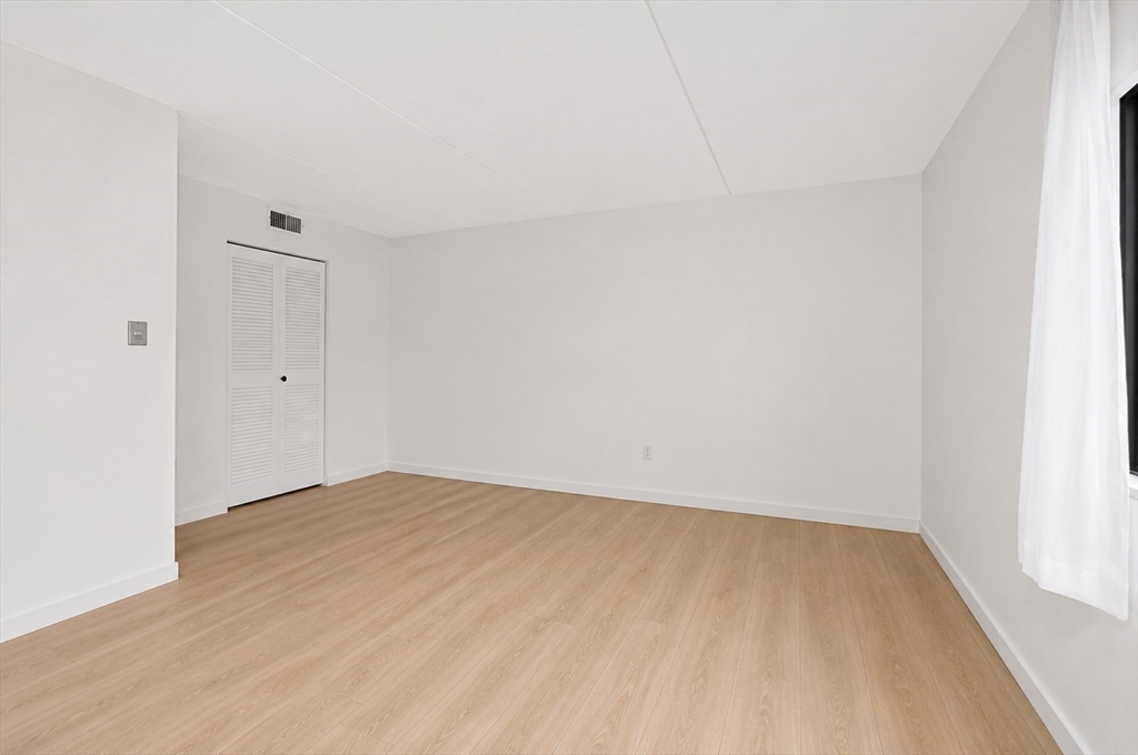 49 Melrose St # 4b Property Photo 17