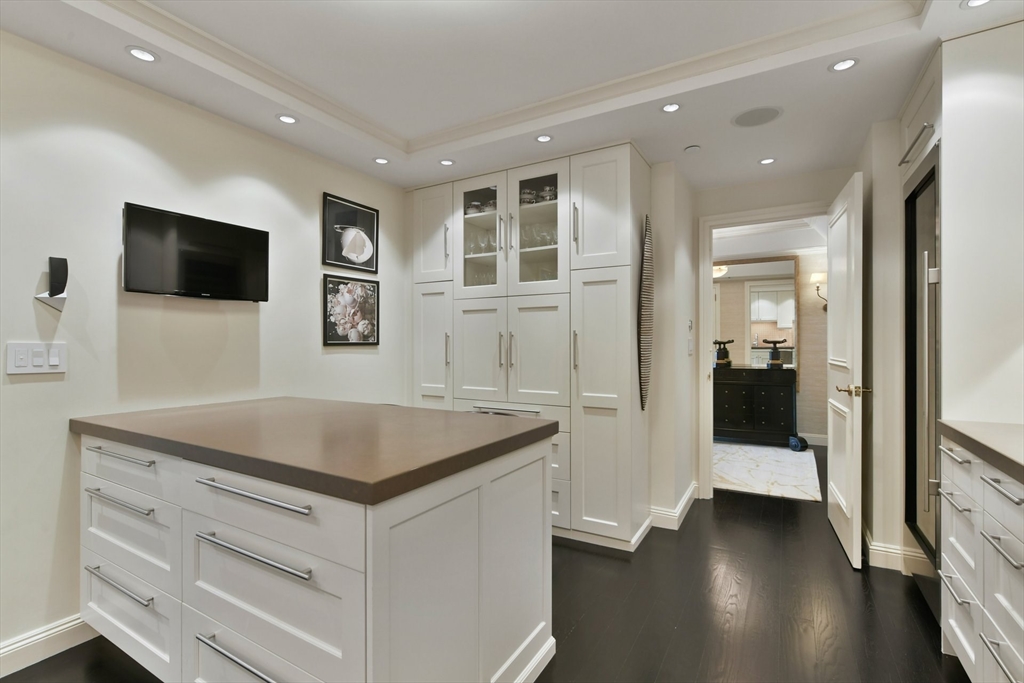 220 Boylston Street # 1512 Property Photo 9