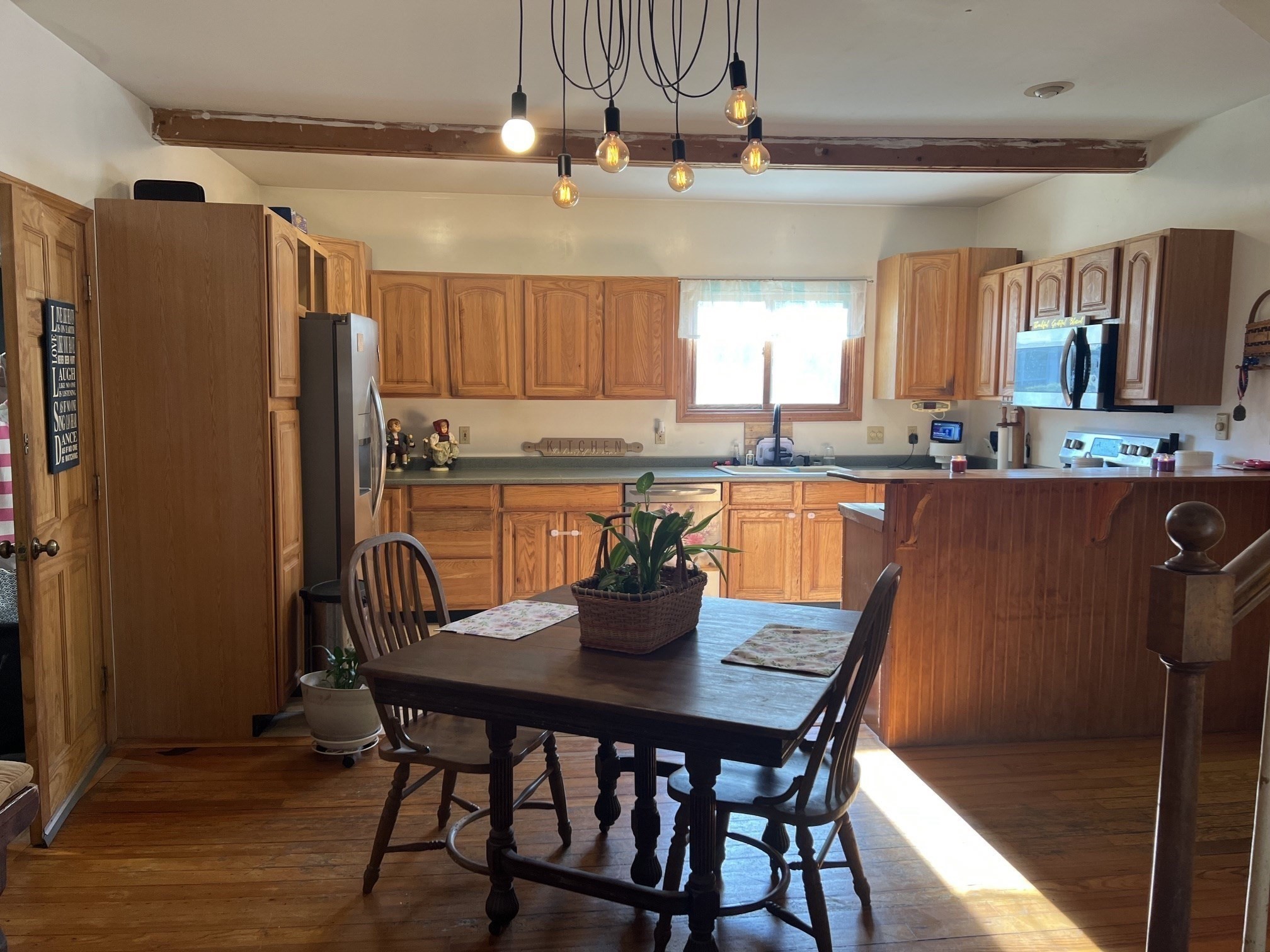 15 Hiram St Property Photo 10