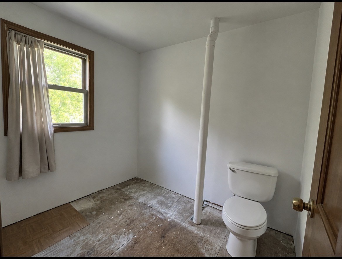 15 Hiram St Property Photo 19