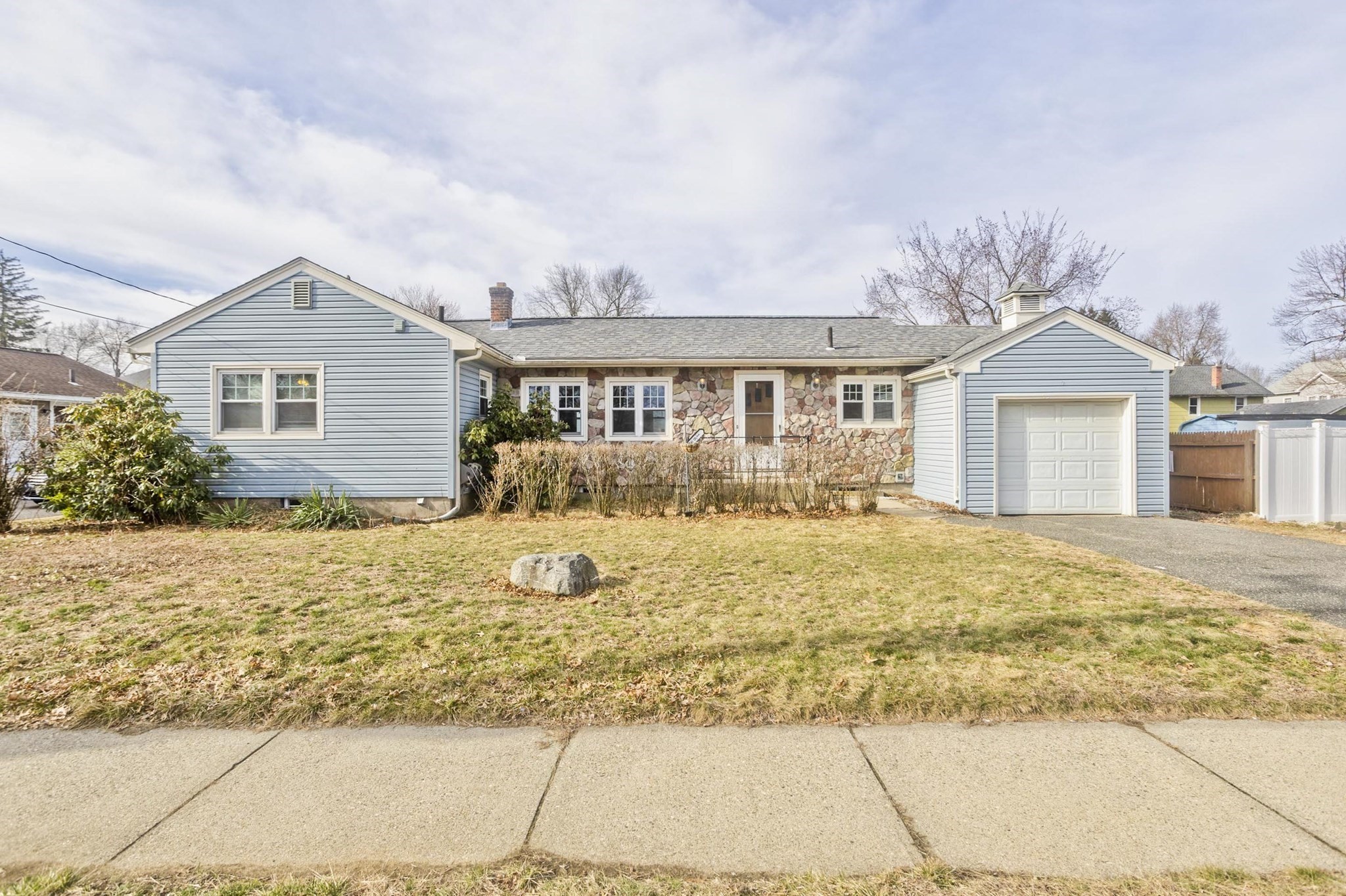 185 East St Property Photo 1