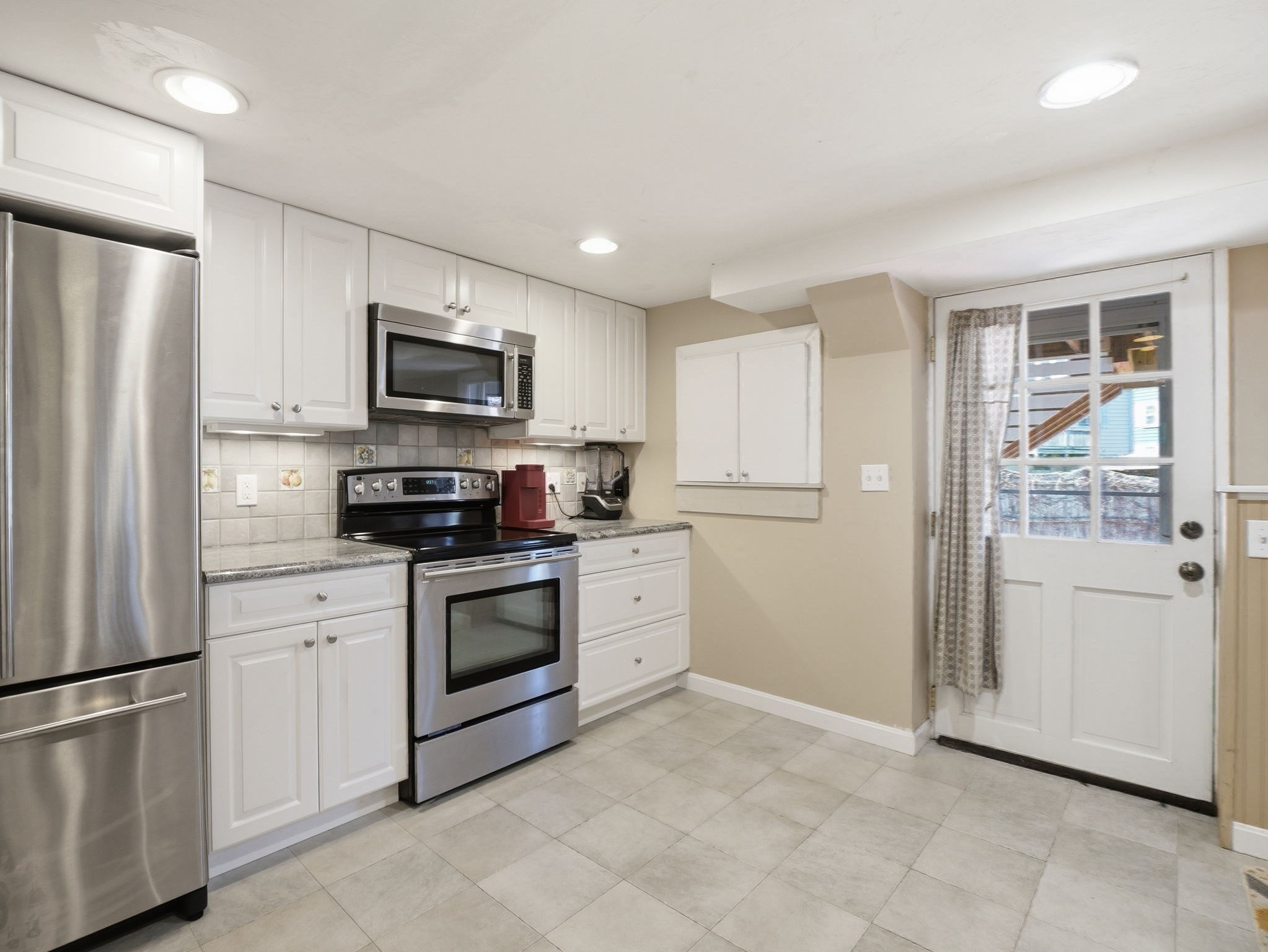 646 Lynn Fells Pkwy Property Photo 23
