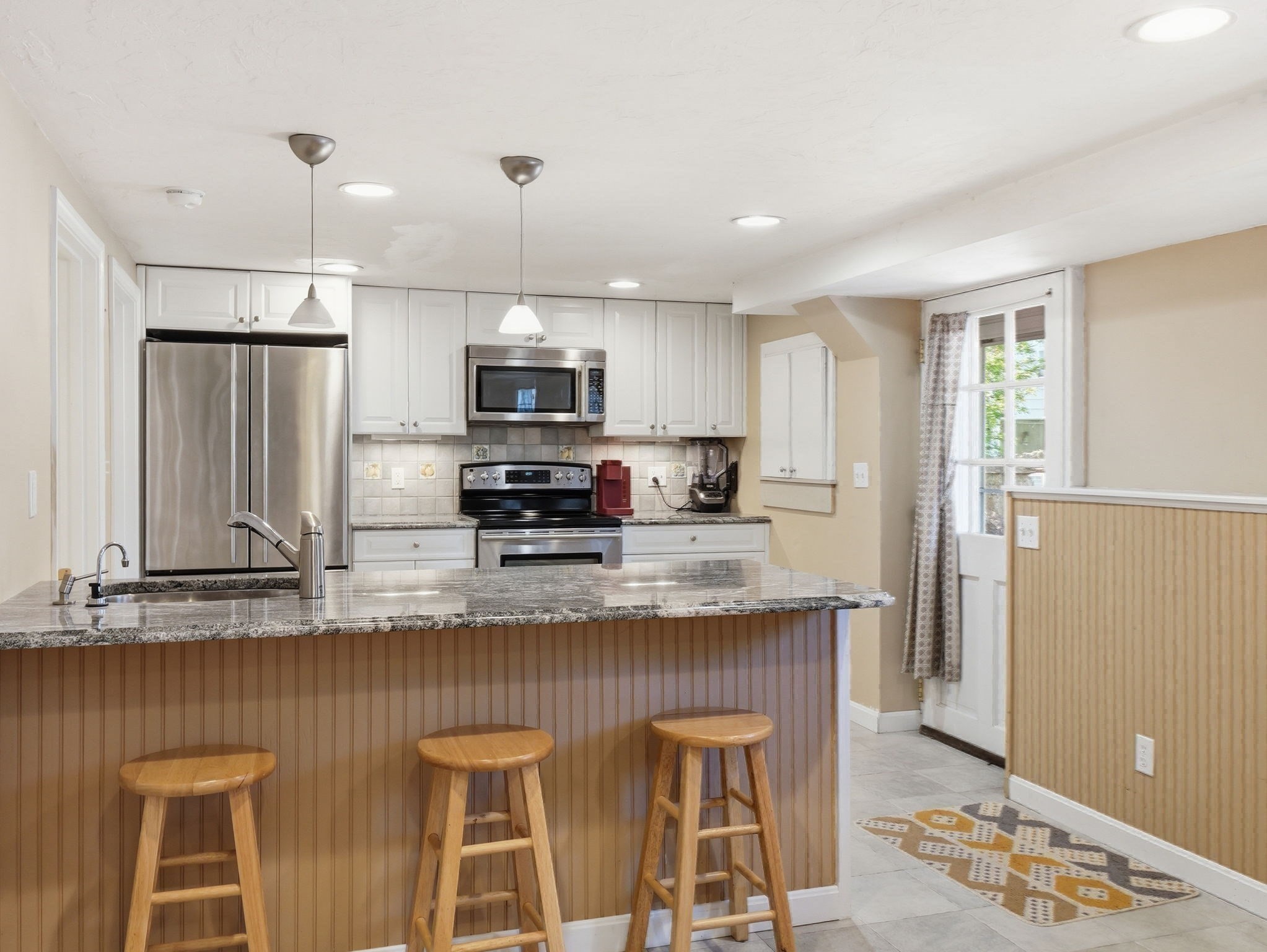 646 Lynn Fells Pkwy Property Photo 24