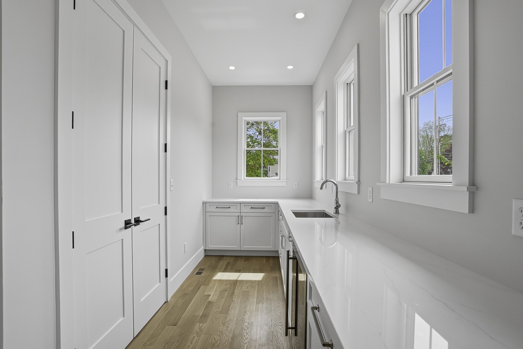 125 West Plain Street Property Photo 6