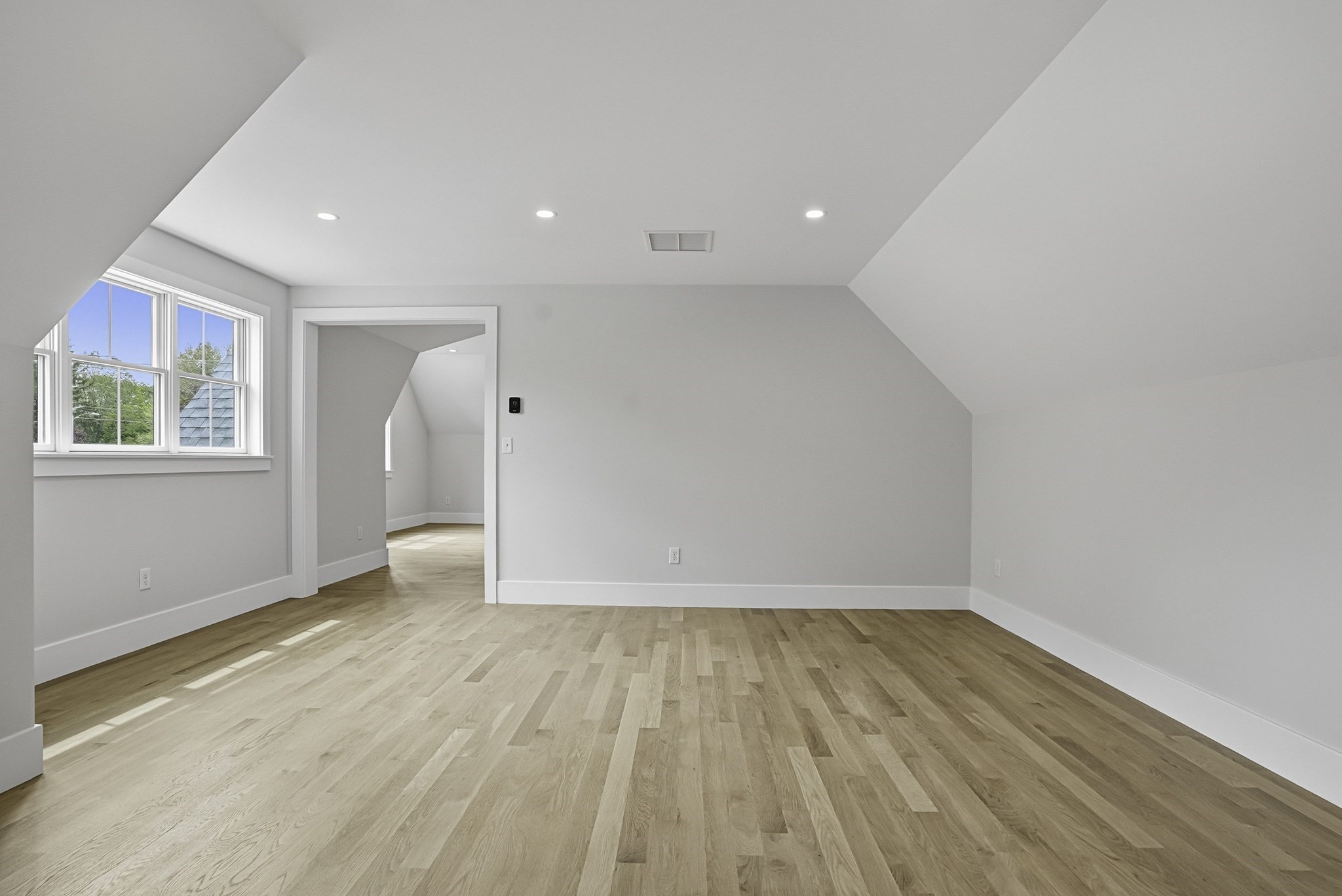 125 West Plain Street Property Photo 36