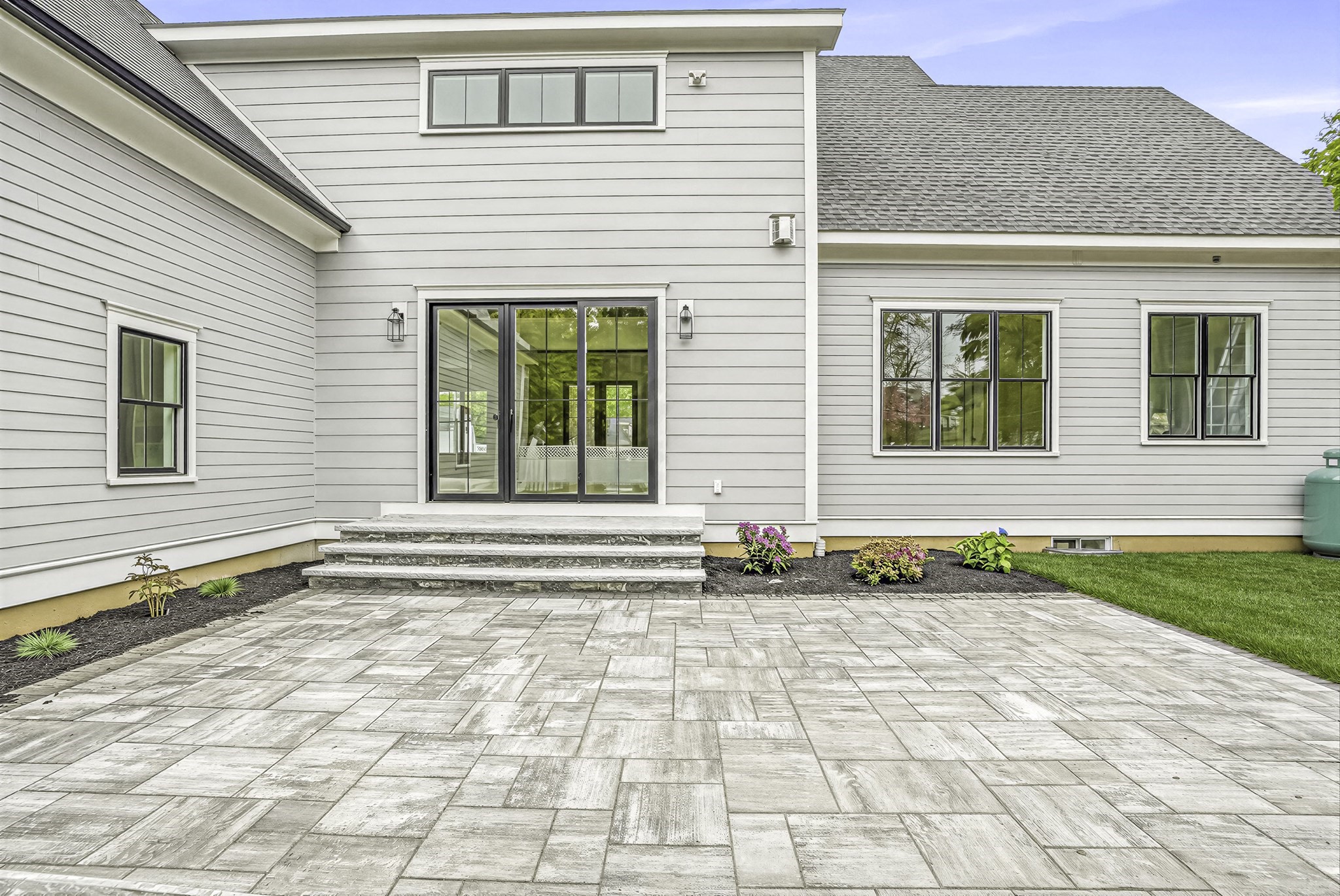 125 West Plain Street Property Photo 40