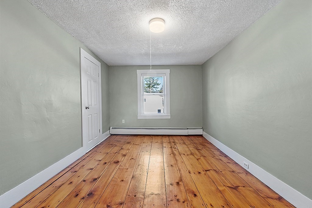 8 Main St # R Property Photo 7