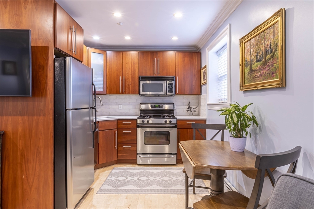 52 Cooper St. # 2 Property Photo 1
