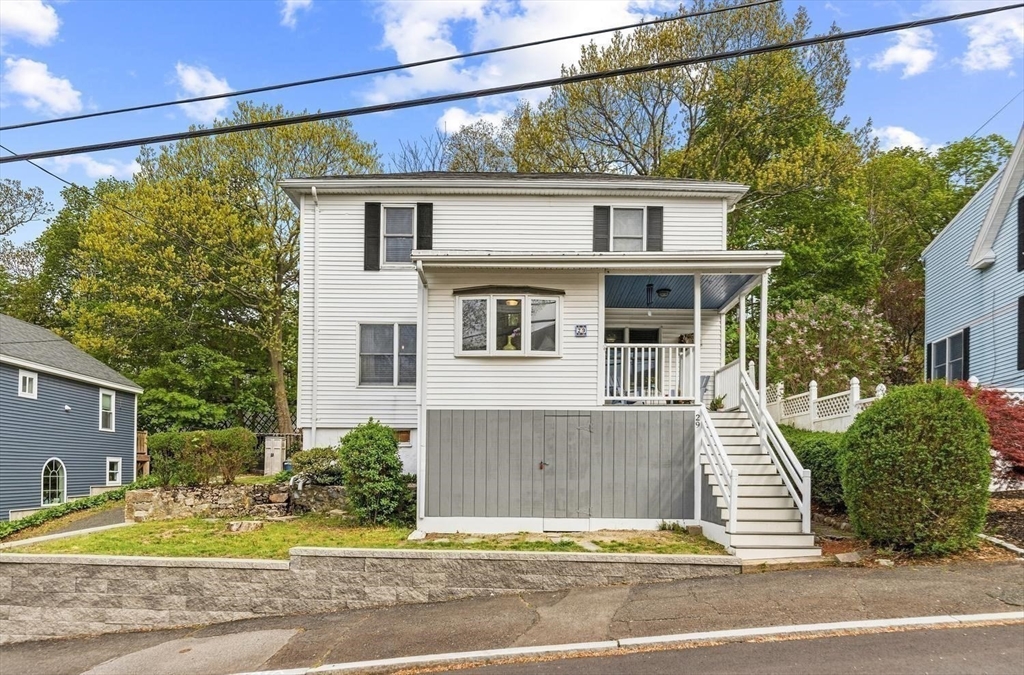 29 Woodlawn St