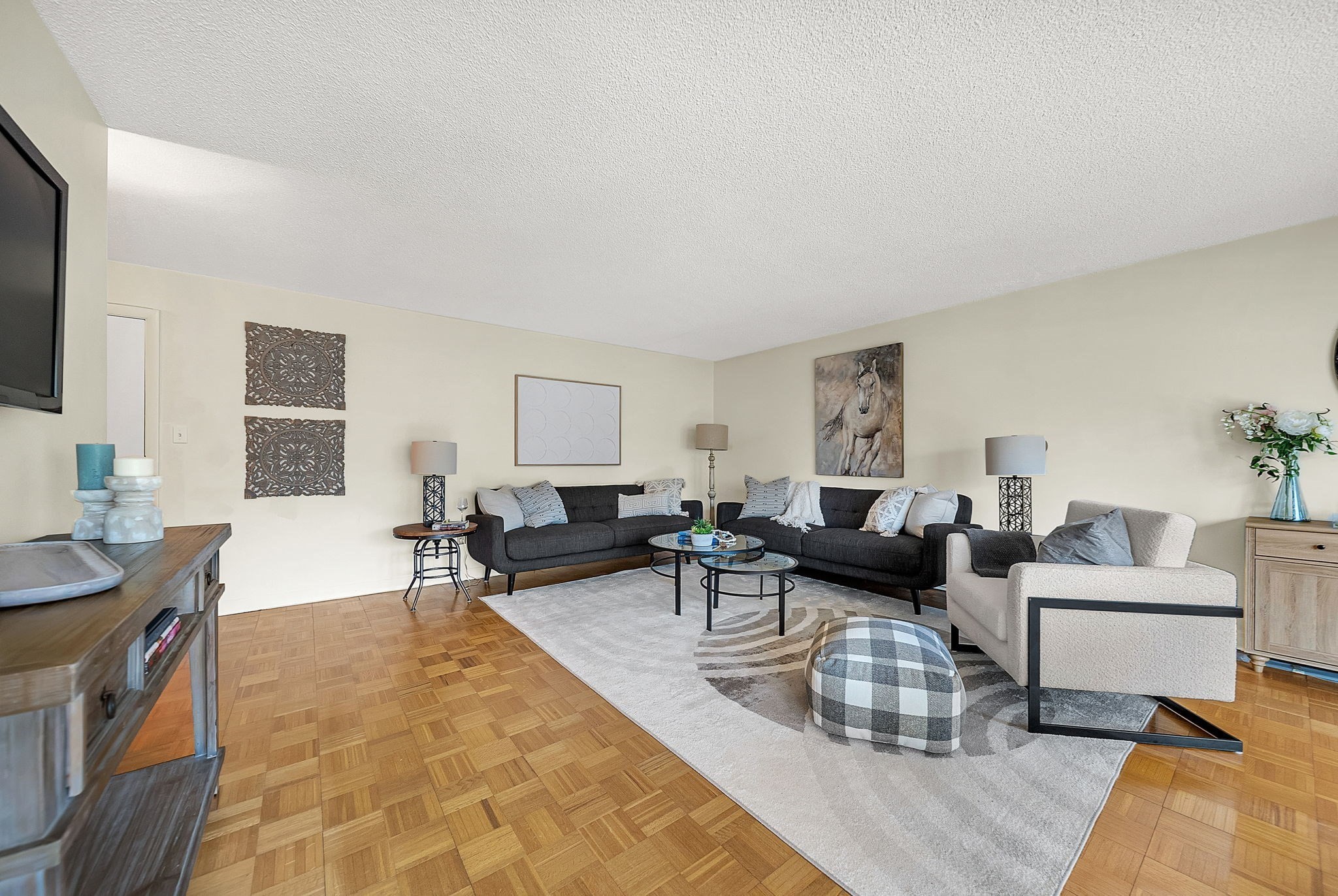 1210 Greendale Avenue # 338 Property Photo 6