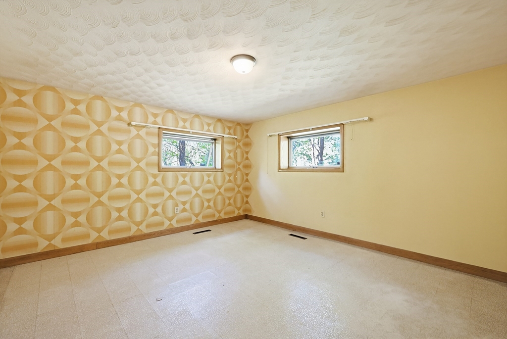 21 Daggett Road Property Photo 26