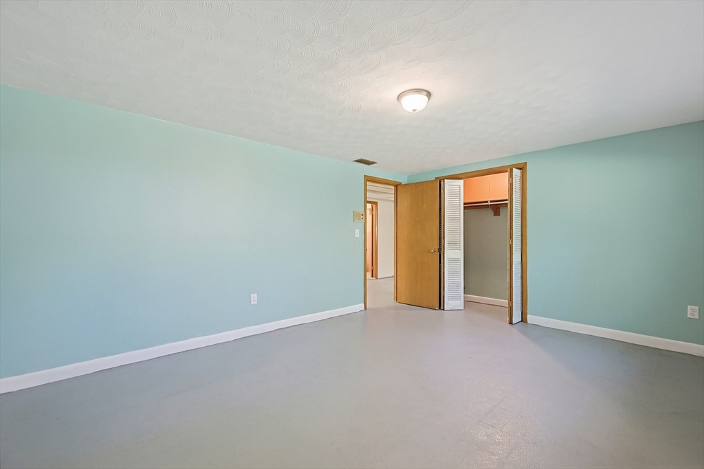 21 Daggett Road Property Photo 27