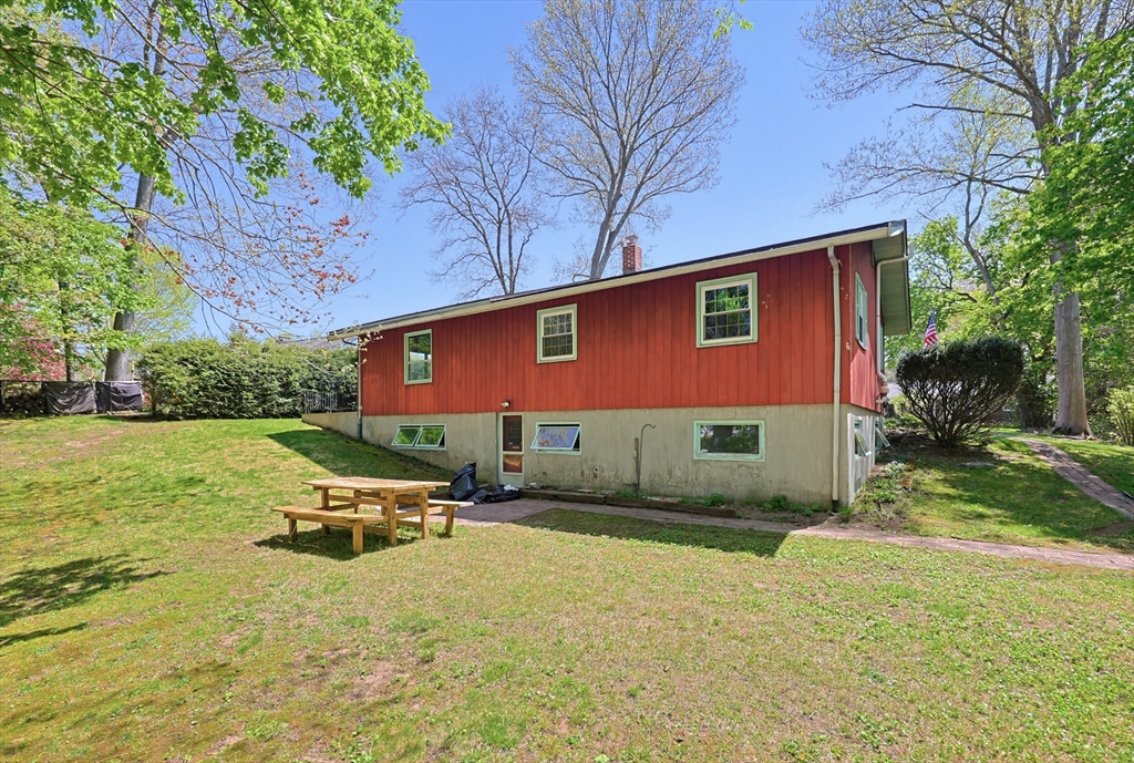 21 Daggett Road Property Photo 36
