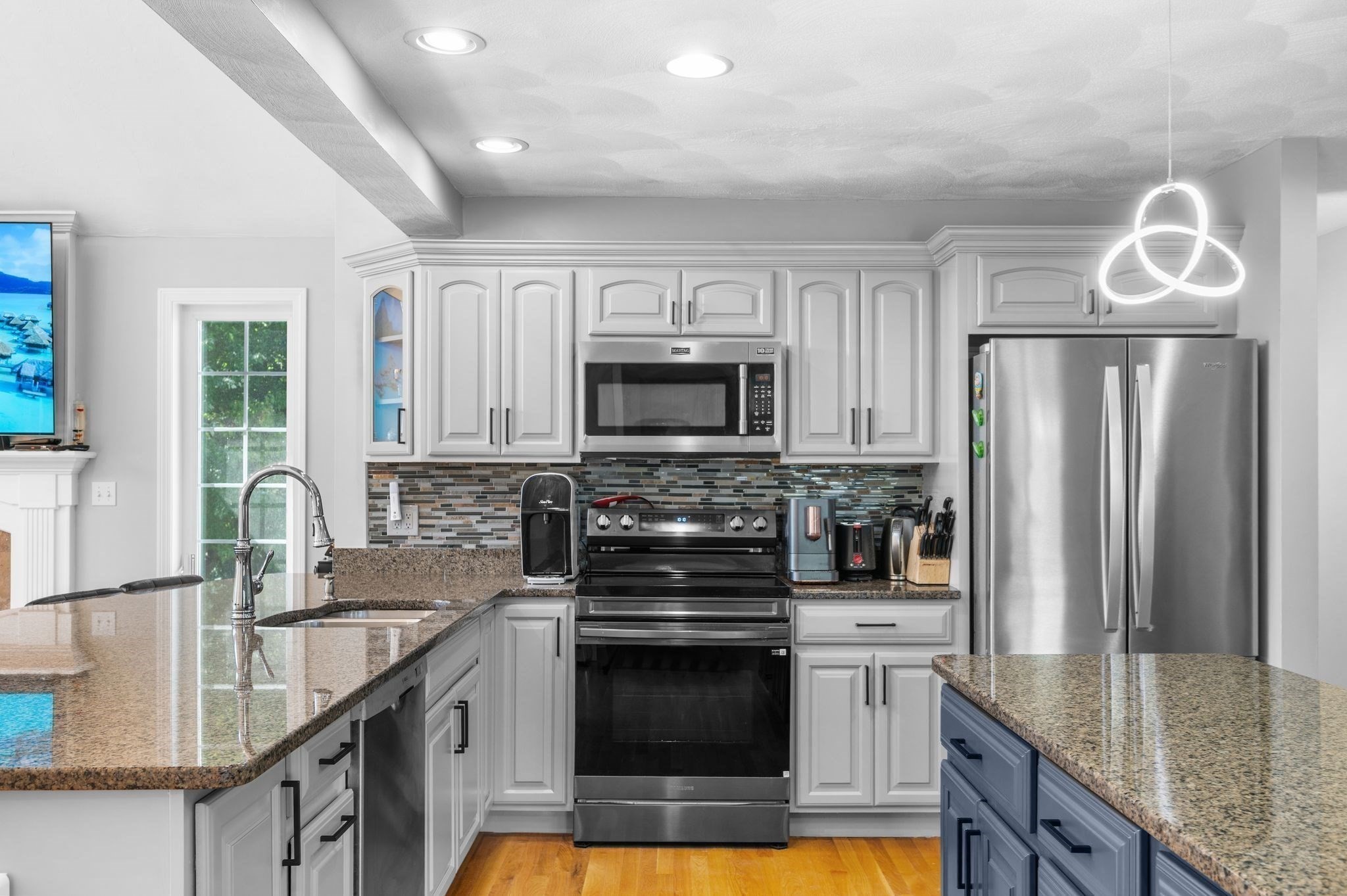 103 Barker St Property Photo 3