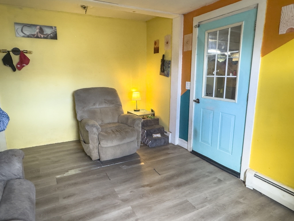 93 Greenwood St Property Photo 6