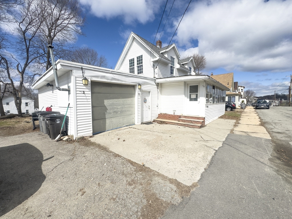 93 Greenwood St Property Photo 27