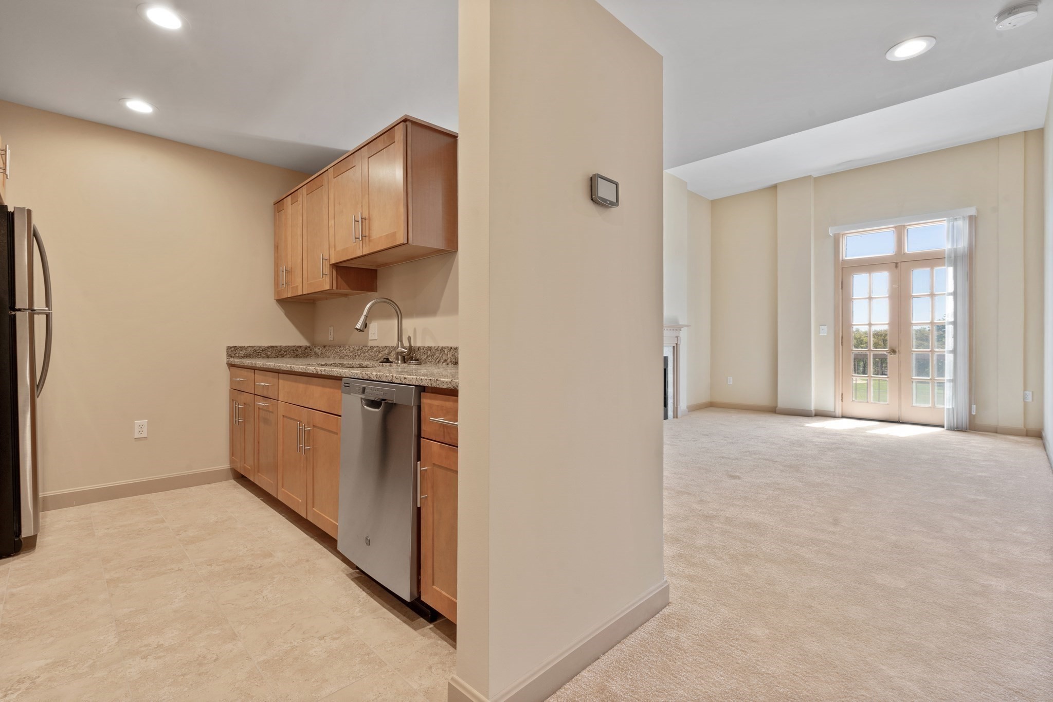 550 Washington St # 218 Property Photo 3