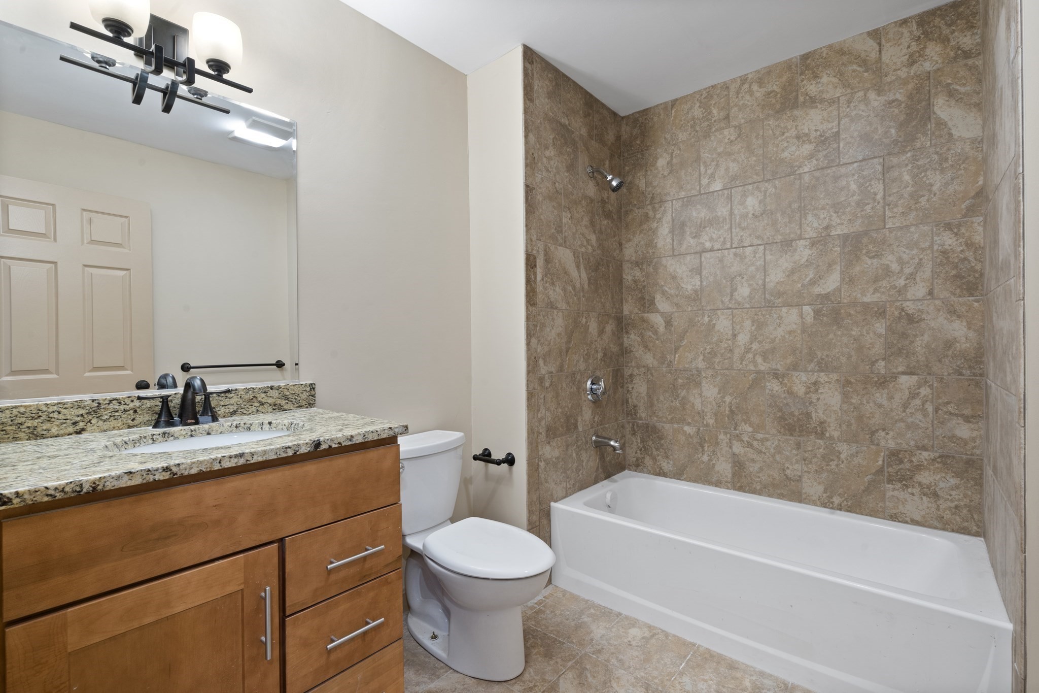 550 Washington St # 218 Property Photo 4