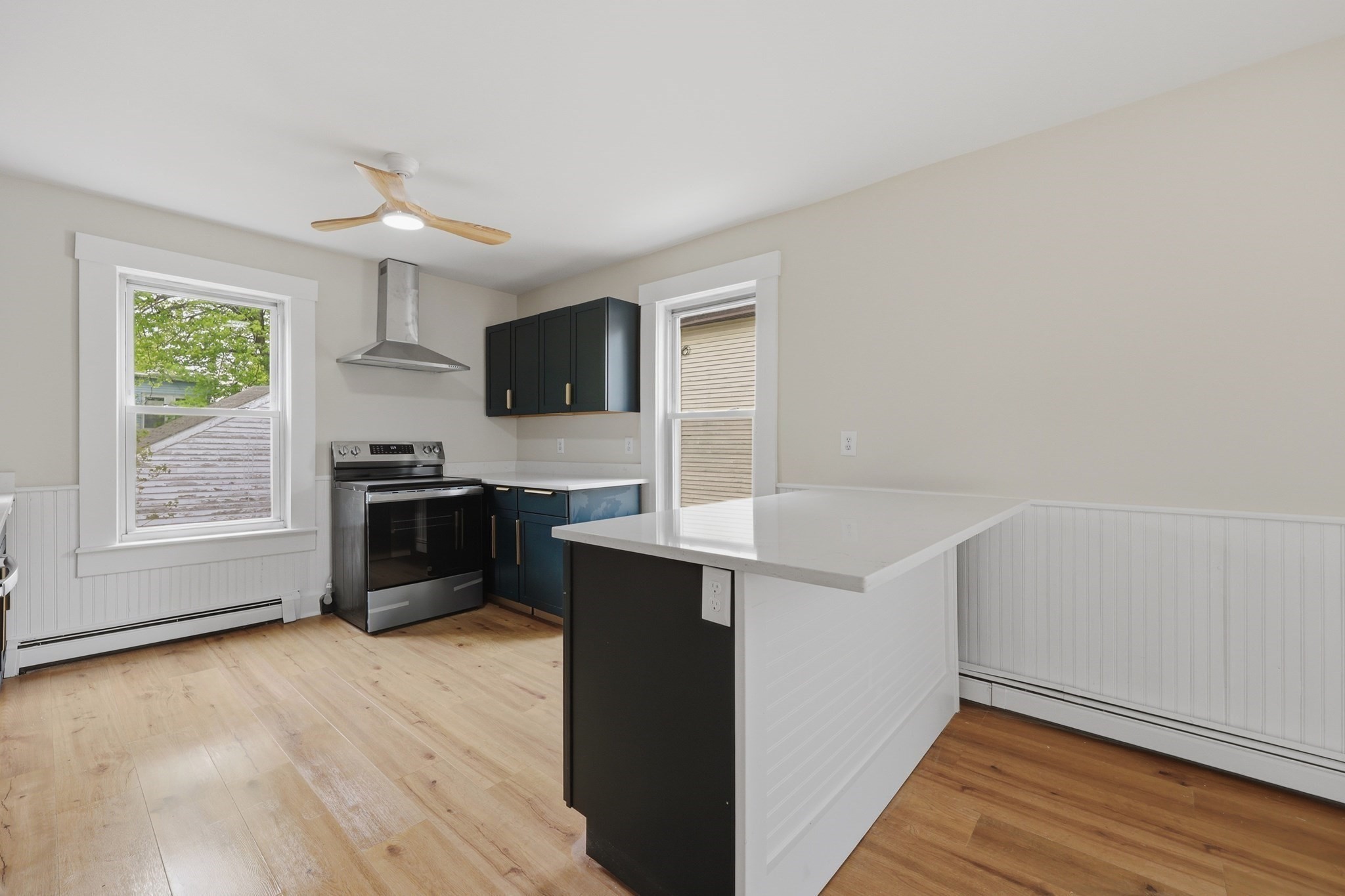 150 Washington Street Property Photo 13