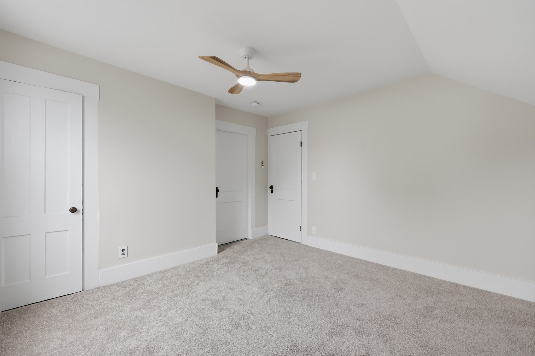 150 Washington Street Property Photo 15