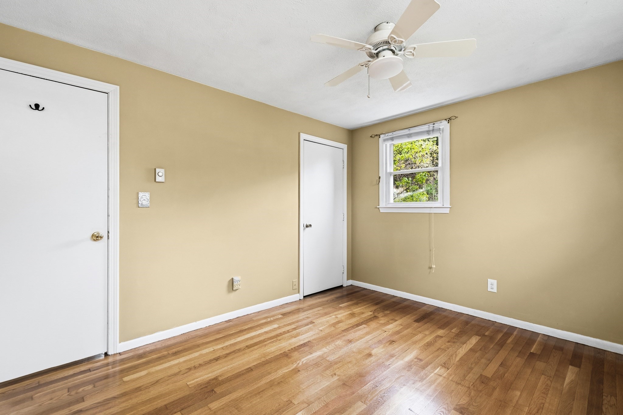 19 Macintosh Ave Property Photo 20