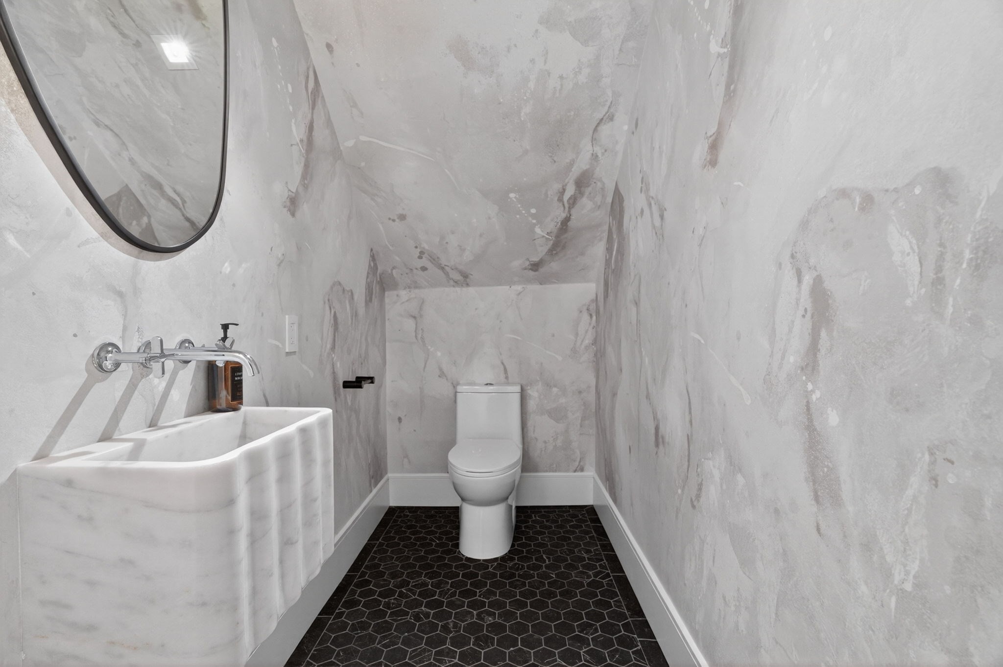 559 East Broadway Property Photo 40