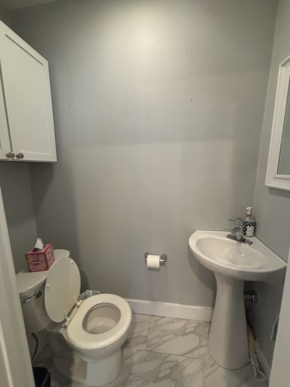 377 Silver Street Property Photo 6