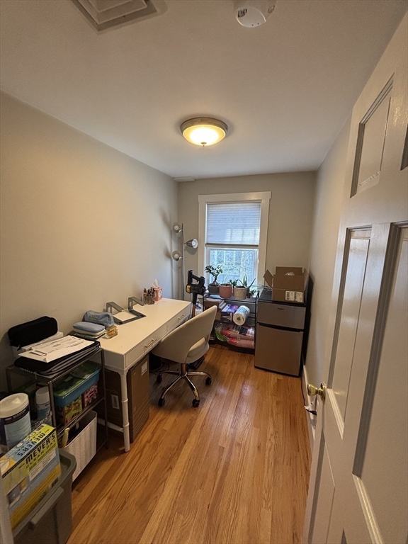 377 Silver Street Property Photo 13
