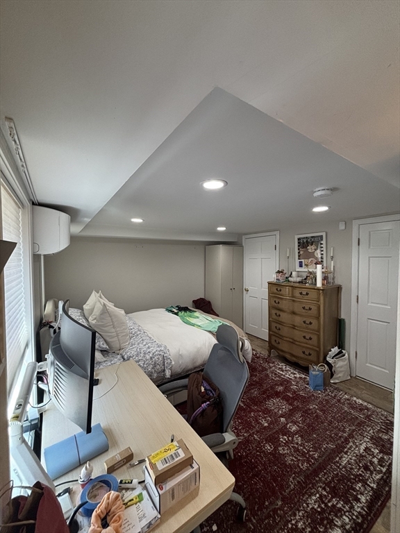 377 Silver Street Property Photo 15