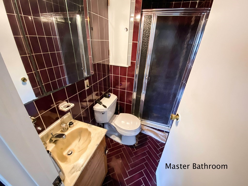 38 Lake Shore Ter # 2 Property Photo 12
