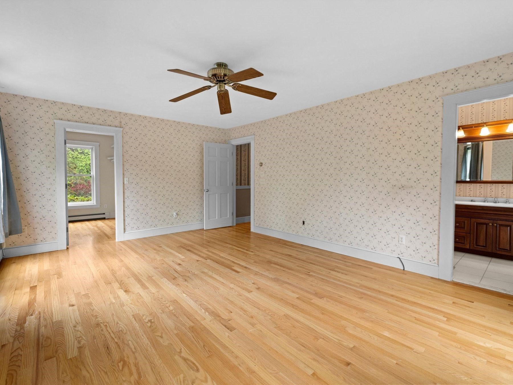 49 South Street Property Photo 13