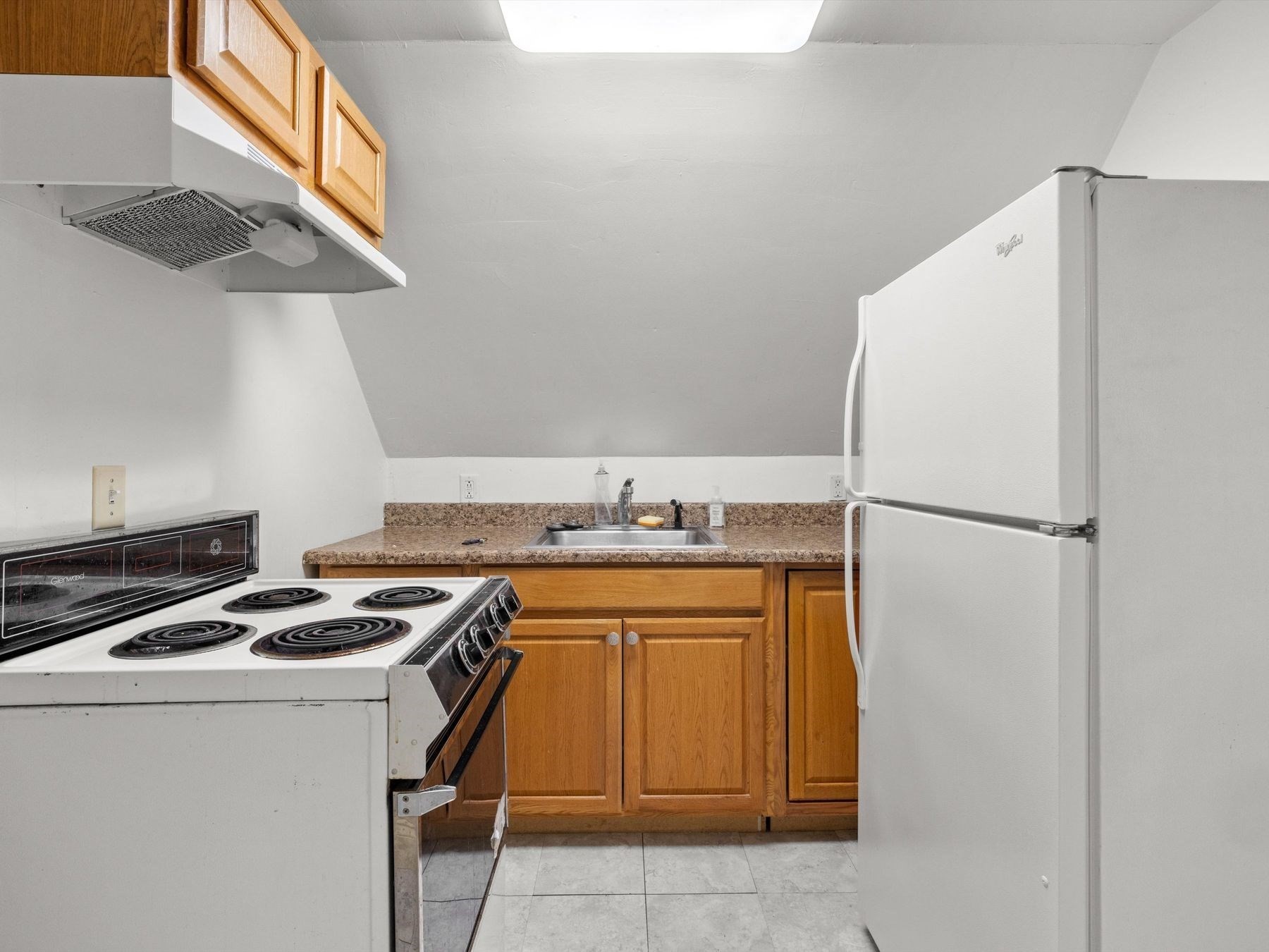 49 South Street Property Photo 33