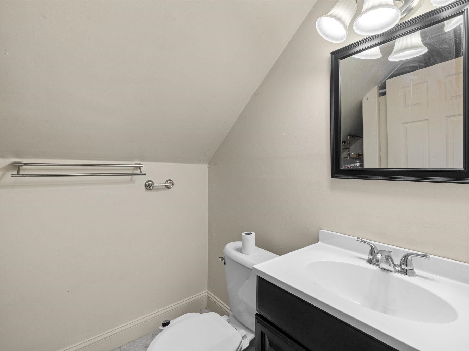 49 South Street Property Photo 35
